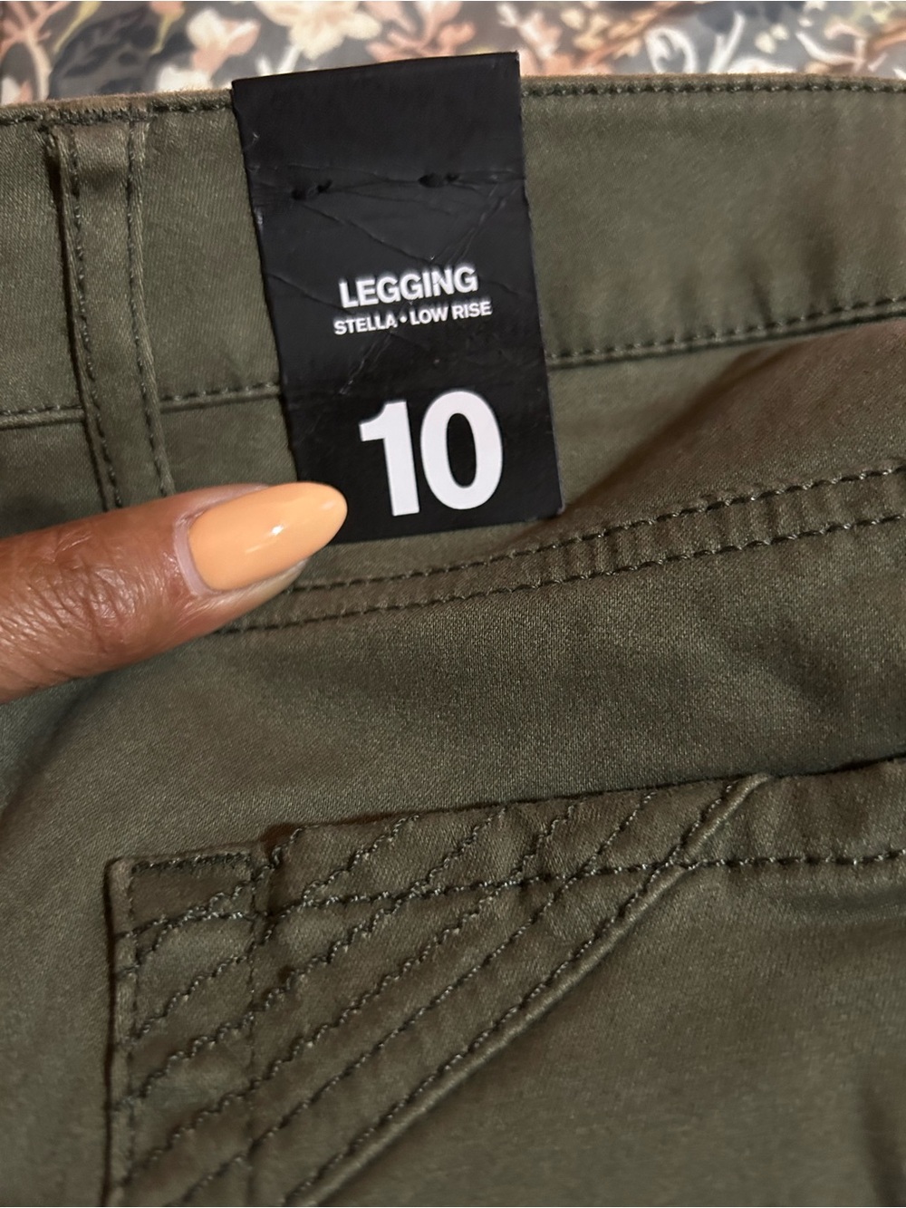 Express Stella Low Rise Legging Jeggings in Olive Green